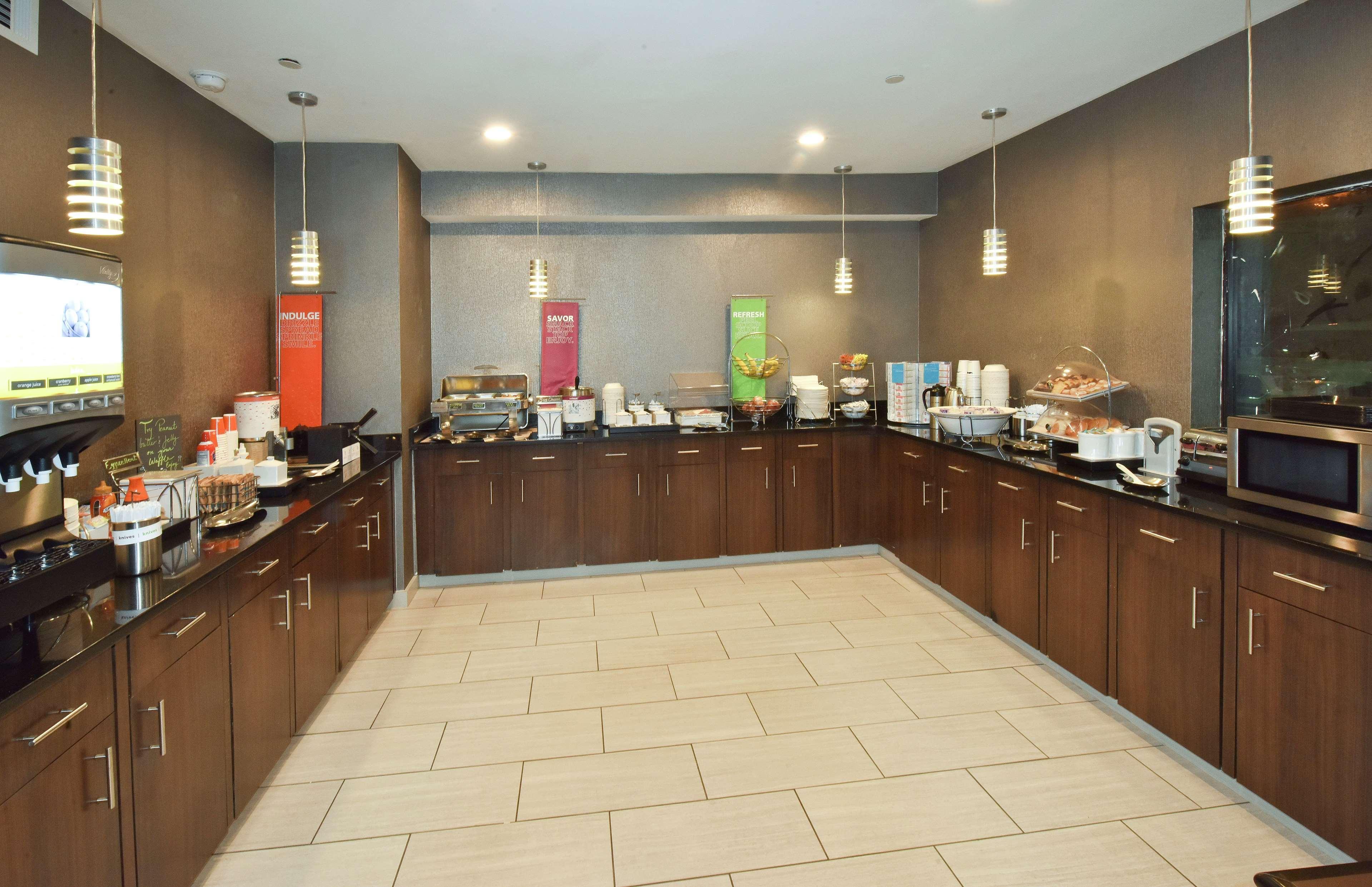 Hampton Inn מדיסון מראה חיצוני תמונה